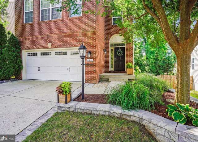 Property at 8011 Annette Dr, Lorton, VA 22079, 4 beds, 4.5 baths