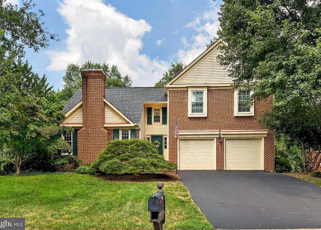 Property at 15162 Stratton Major Ct, Centreville, VA 20120, 4 beds, 3.5 baths