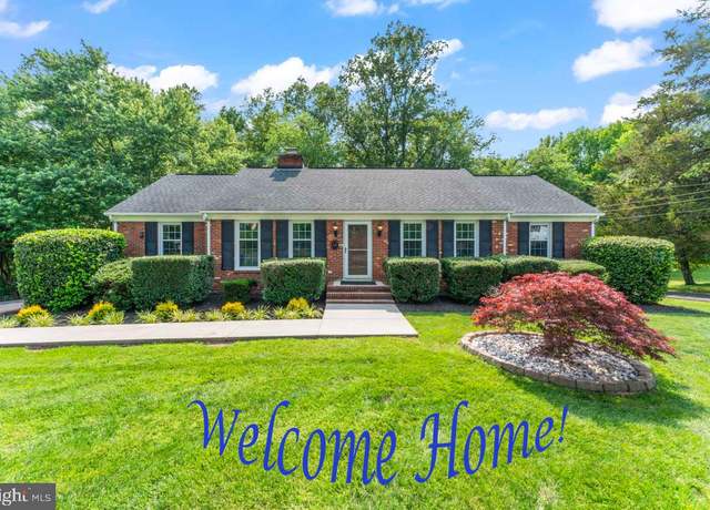 Property at 8232 Eden Dr, King George, VA 22485, 3 beds, 2.5 baths