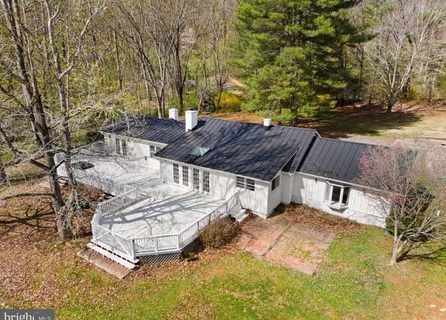 Property at 38271 Lime Kiln Rd, Middleburg, VA 20117, 4 beds, 3 baths