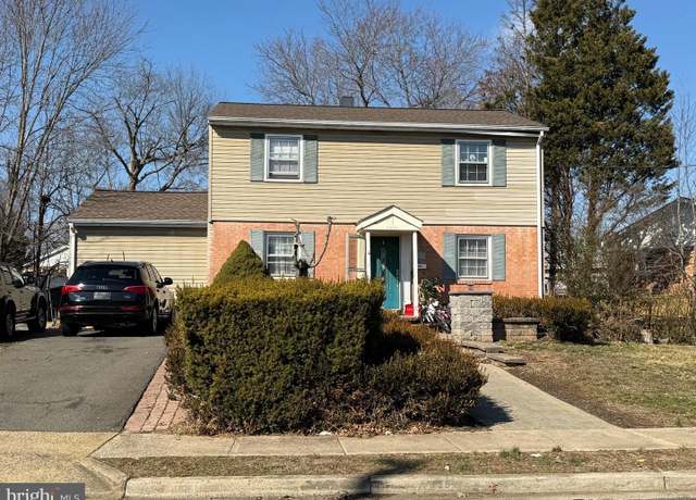 Property at 8004 Clifton St, Manassas, VA 20109, 4 beds, 2.5 baths