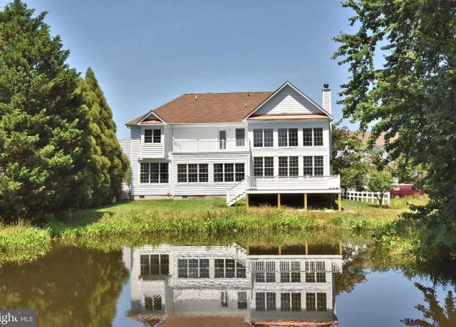 Property at 31274 Lee Meadow Dr, Bethany Beach, DE 19930, 5 beds, 4.5 baths