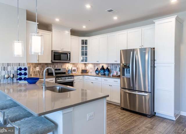 Property at 612 Quarry Place Ct, Reisterstown, MD 21136, 2 beds, 2.5 baths