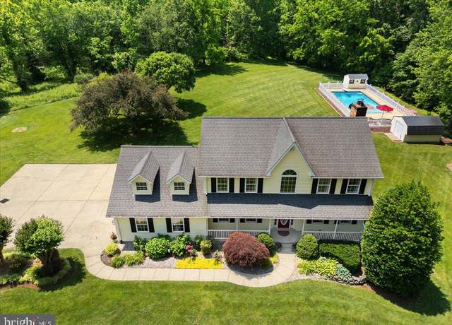 Property at 1015 Doris Dr, Owings, MD 20736, 4 beds, 3 baths