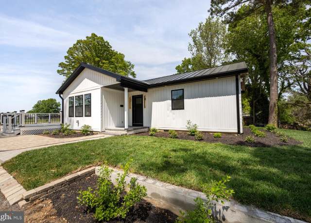 Property at 7475 Ocean Gtwy, Easton, MD 21601, 3 beds, 2 baths