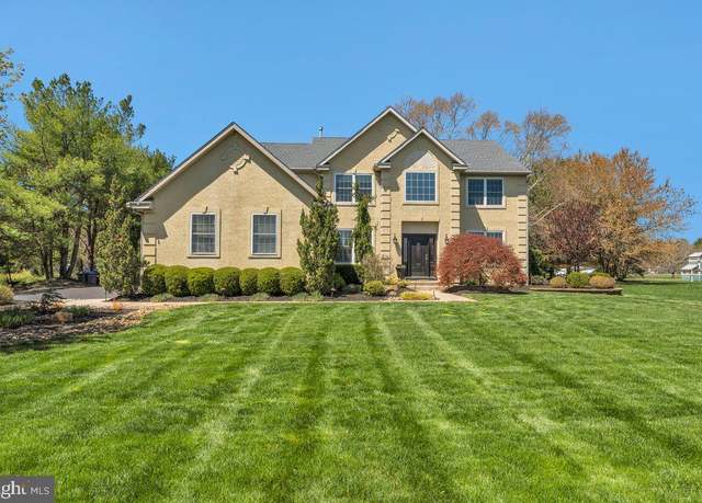 Property at 128 Willow Grove Rd, Shamong, NJ 08088, 4 beds, 2.5 baths