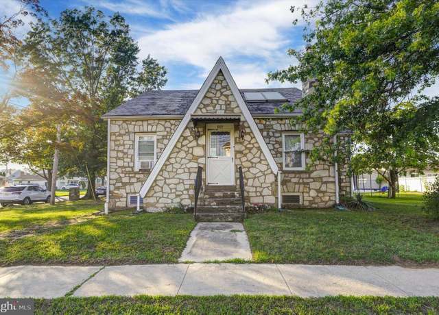 Property at 809 Olive St, Florence, NJ 08518, 4 beds, 2 baths