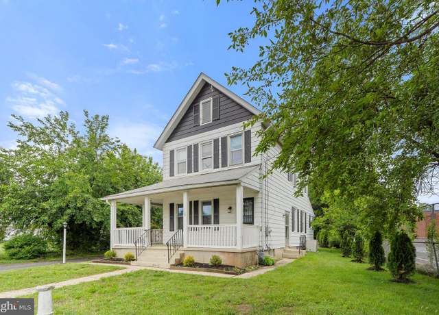 Property at 109 Poplar St, Williamstown, NJ 08094, 4 beds, 2 baths