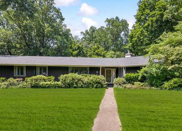 Property at 16 Lenape Trl, Wenonah, NJ 08090, 4 beds, 2.5 baths