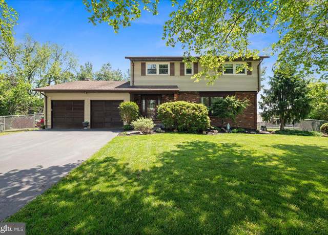 Property at 19 Strassberg Ct, Hamilton, NJ 08690, 4 beds, 2.5 baths