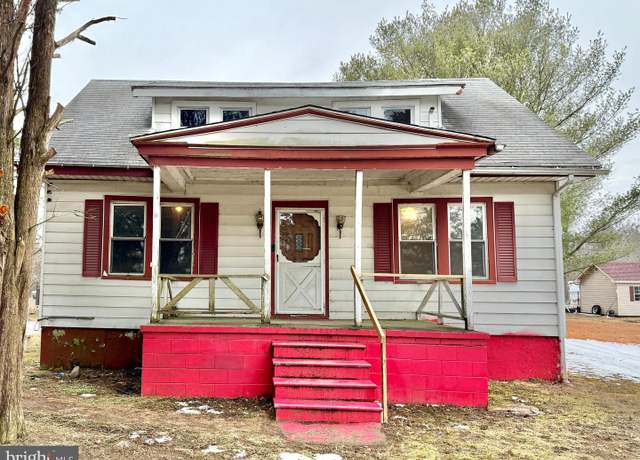 Property at 667 Gershal Ave, Elmer, NJ 08318, 4 beds, 2.5 baths