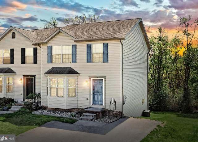 Property at 59 Hemlock Dr, Hanover, PA 17331, 3 beds, 2.5 baths