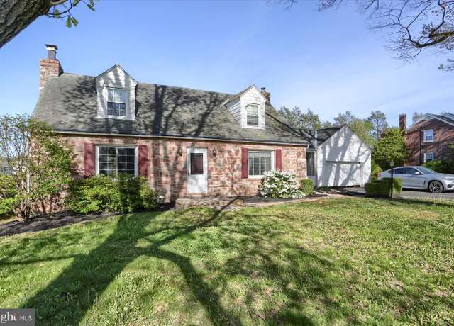 Property at 3247 Harrison Ave, Reading, PA 19605, 4 beds, 1.5 baths