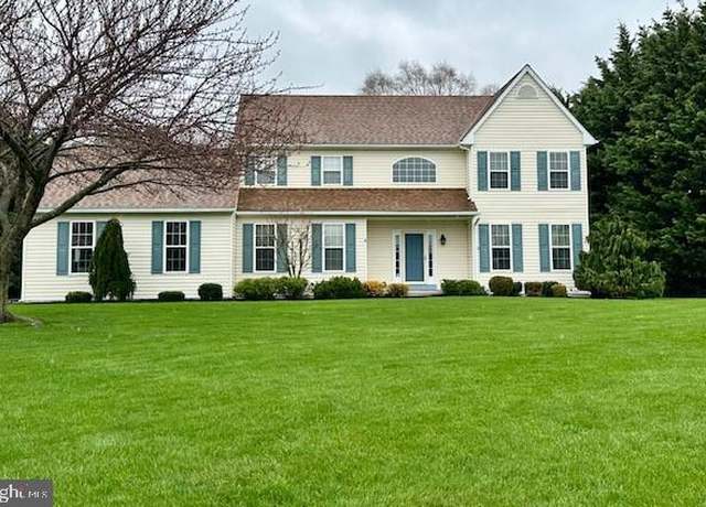 Property at 341 Autumn Hill Dr, Oxford, PA 19363, 4 beds, 2.5 baths