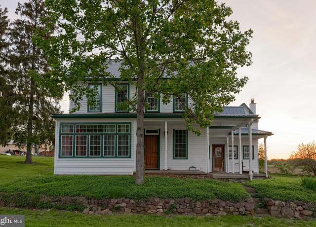 Property at 352 Bachmanville Rd, Hershey, PA 17033, 3 beds, 2 baths