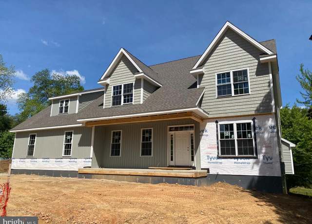 Property at 255 Glen Mills Rd, Glen Mills, PA 19342, 4 beds, 3.5 baths