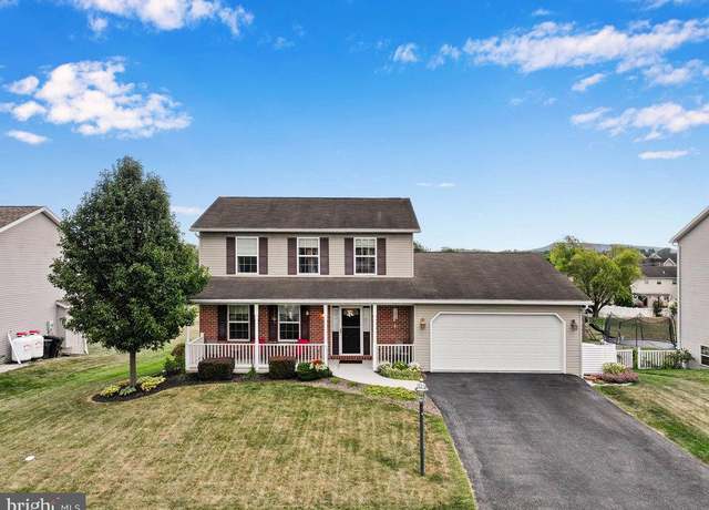 Property at 151 Martel Cir, Dillsburg, PA 17019, 4 beds, 3.5 baths