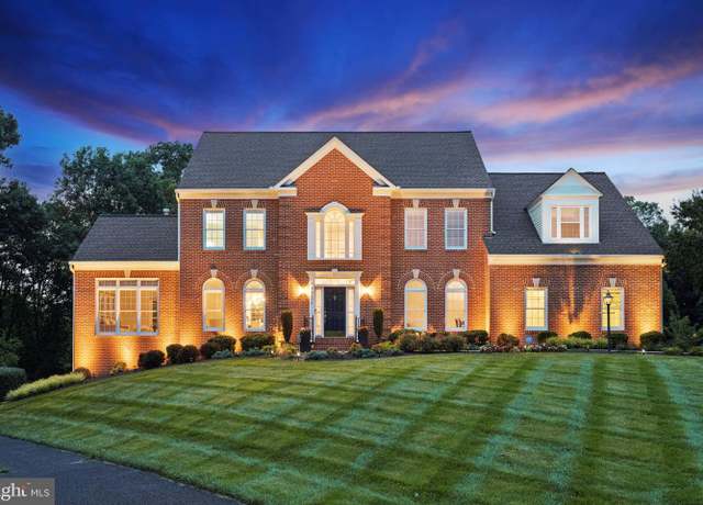 Property at 12213 Windsor Hall Way, Herndon, VA 20170, 4 beds, 4.5 baths
