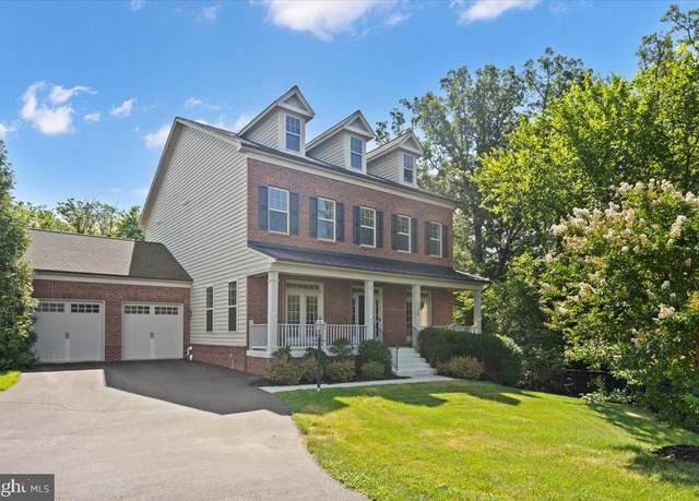 Property at 43858 Grantner Pl, Ashburn, VA 20147, 4 beds, 4.5 baths