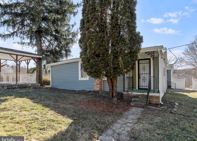Property at 32 Bullett Aly, Paw Paw, WV 25434, 3 beds, 2 baths