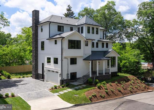 Property at 5024 Dana Pl NW, Washington, DC 20016, 7 beds, 7.5 baths