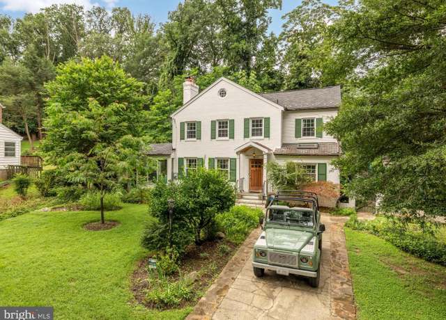 Property at 2839 Hillcrest Dr SE, Washington, DC 20020, 3 beds, 3 baths