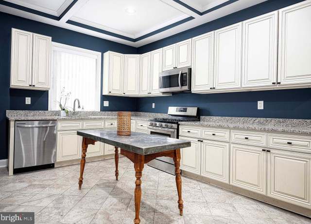 Property at 3124 E Baltimore St, Baltimore, MD 21224, 3 beds, 4.5 baths