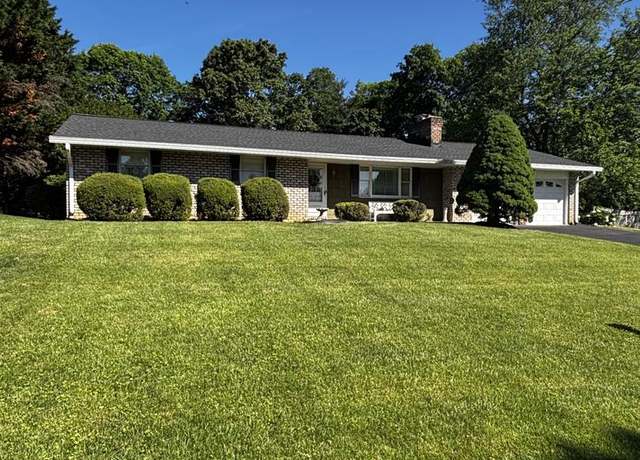 Property at 1712 Davinda Dr, Finksburg, MD 21048, 3 beds, 2 baths