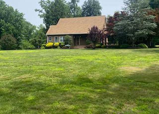 Property at 22 Hart Ln, Sewell, NJ 08080, 3 beds, 2.5 baths