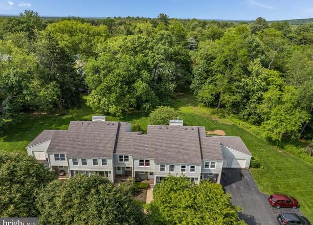 Property at 303 Knoll Way, Rocky Hill, NJ 08553, 3 beds, 2.5 baths
