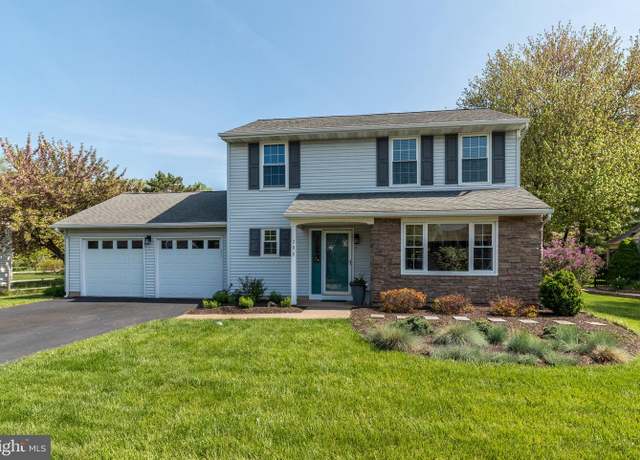 Property at 285 Yorkshire Dr, Newtown, PA 18940, 3 beds, 2.5 baths