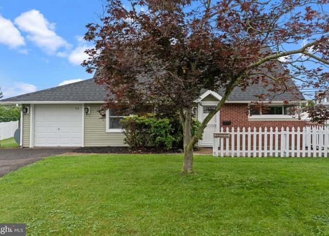 Property at 54 Cactus Rd, Levittown, PA 19057, 4 beds, 2 baths
