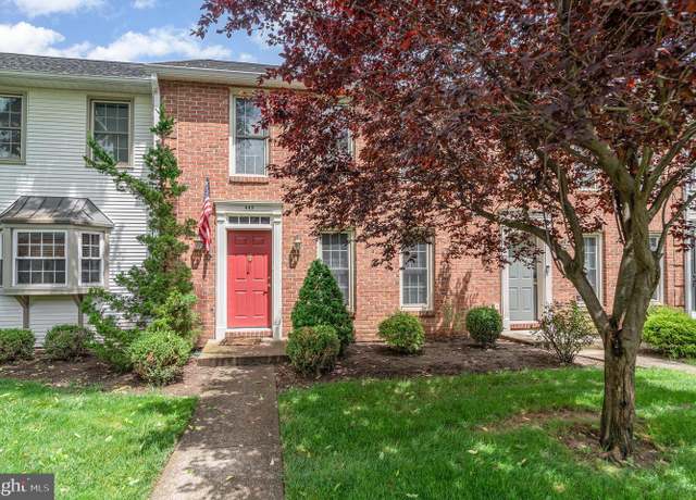 Property at 449 Delancey Ct, Mechanicsburg, PA 17055, 3 beds, 2.5 baths