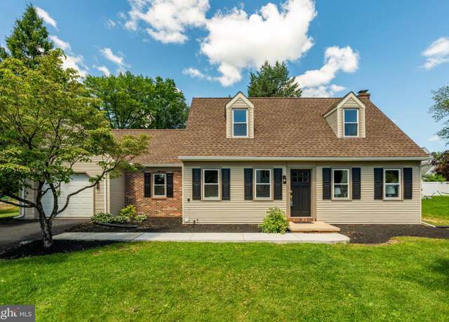 Property at 334 N 7th St, Denver, PA 17517, 4 beds, 2.5 baths