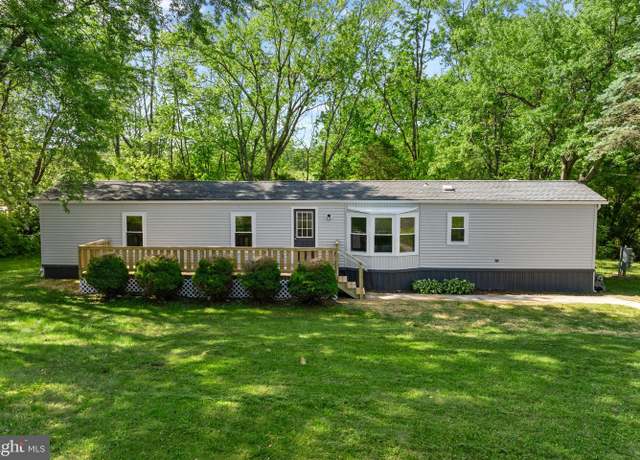 Property at 930 Lakeview Dr, Green Lane, PA 18054, 2 beds, 2 baths