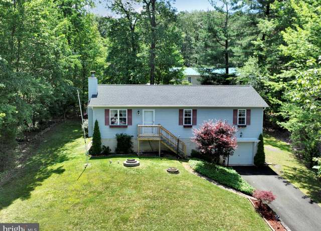 Property at 95 Comanche Dr, Auburn, PA 17922, 3 beds, 2 baths