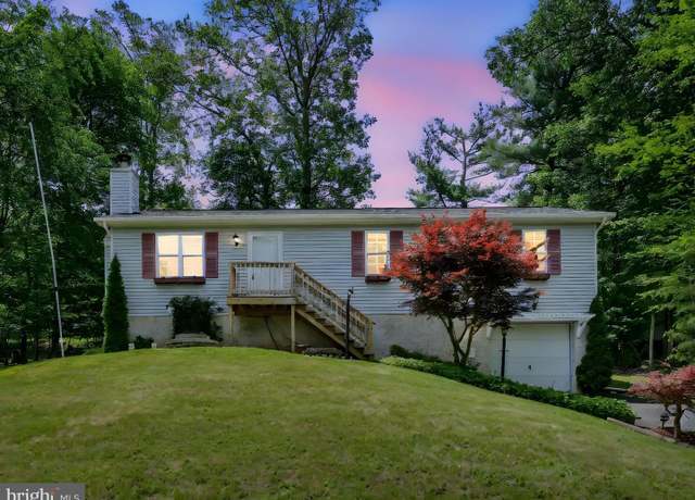 Property at 95 Comanche Dr, Auburn, PA 17922, 3 beds, 2 baths