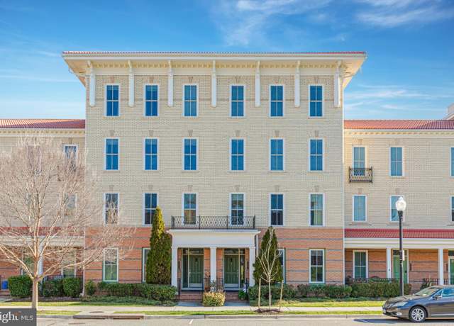 Property at 2407 Conoy St #101, Alexandria, VA 22301, 3 beds, 2.5 baths