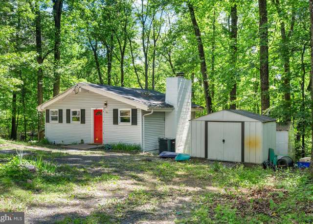Property at 104 Blackfeet Trl, Winchester, VA 22602, 2 beds, 1 bath