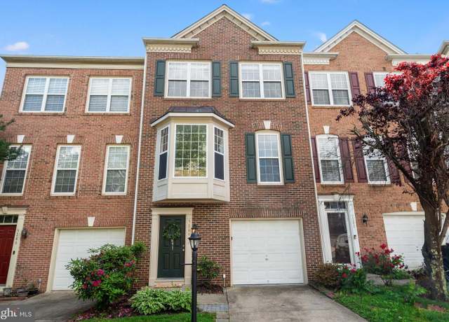 Property at 5284 Kestrel Crossing Dr, Alexandria, VA 22312, 4 beds, 3.5 baths