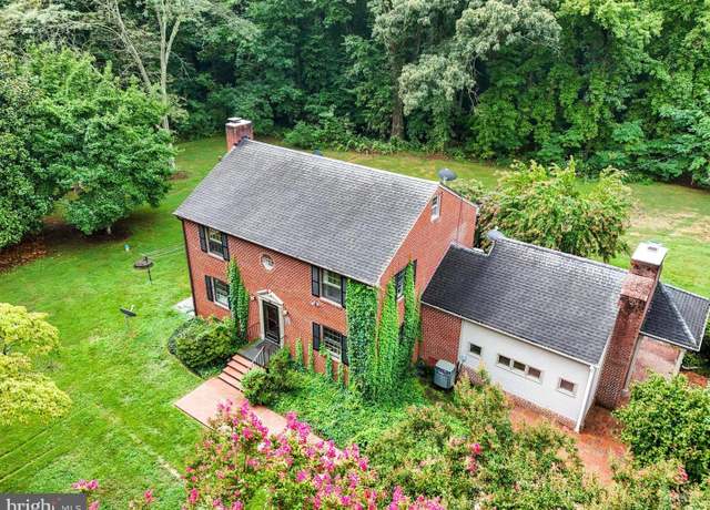 Property at 8130 Windsor Dr, King George, VA 22485, 3 beds, 2.5 baths