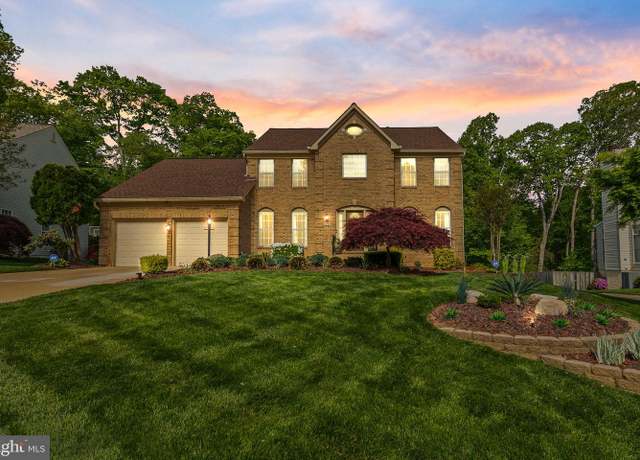 Property at 4244 Decatur Dr, Woodbridge, VA 22193, 5 beds, 3.5 baths