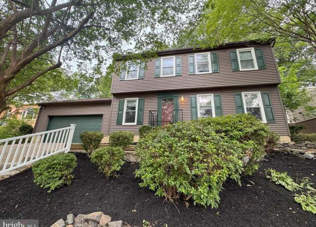 Property at 16082 Deer Park Dr, Dumfries, VA 22025, 4 beds, 2.5 baths