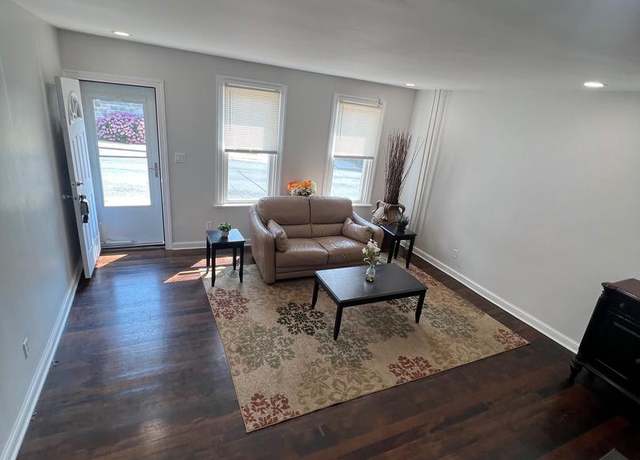 Property at 1731 W 6th St, Wilmington, DE 19805, 3 beds, 1.5 baths