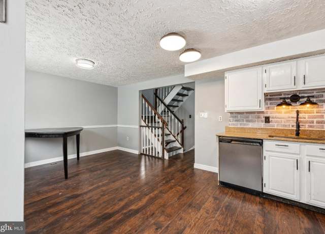Property at 3543 Laurel View Ct, Laurel, MD 20724, 3 beds, 1.5 baths