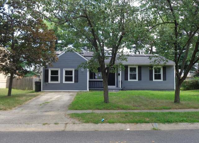Property at 27 Sandal Ln, Willingboro, NJ 08046, 3 beds, 2 baths