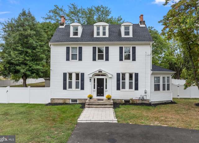 Property at 1469 Old Black Horse Pike, Blackwood, NJ 08012, 5 beds, 2.5 baths