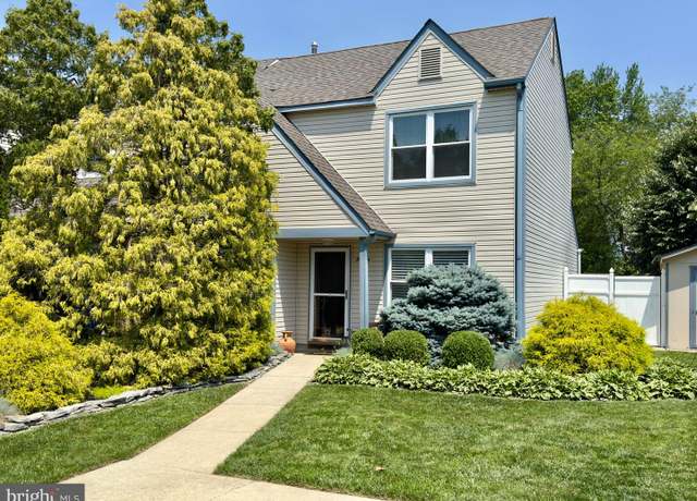 Property at 13 Washington Ave, Turnersville, NJ 08012, 2 beds, 1.5 baths