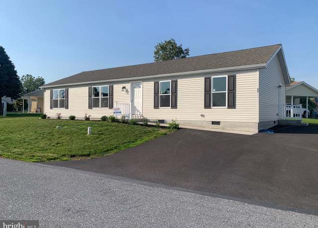 Property at 72 Westview Ter, Womelsdorf, PA 19567, 3 beds, 2 baths