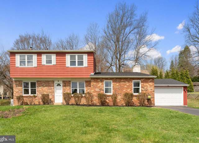 Property at 885 W King Rd, Malvern, PA 19355, 5 beds, 3 baths
